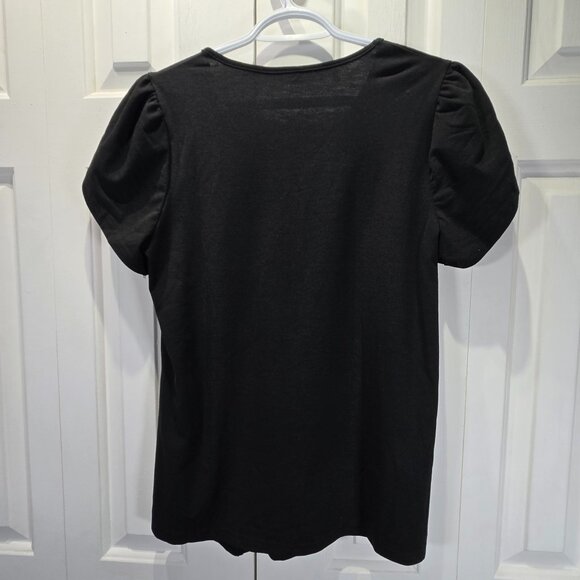 New Women’s Black Button Accent Casual Top – Size Medium - Picture 2 of 5